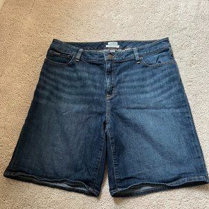 LL Bean Favorite Fit Shorts